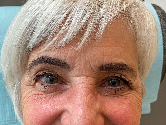 Augenbrauen pigmentieren